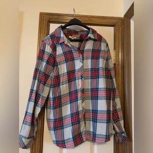 Flannel plaid shirt button down